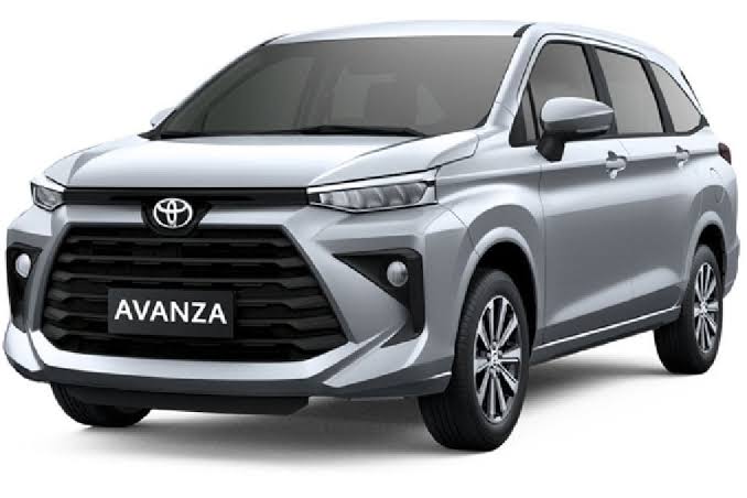 TOYOTA AVANZA 2023 SILVER METALLIC AUTOMATIC TRANSMISSION 